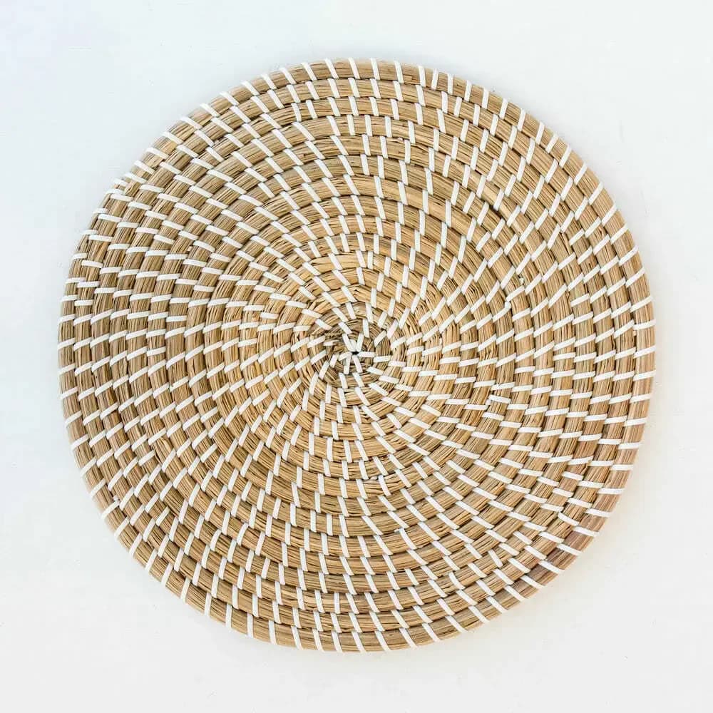 NATURAL + WHITE PLACEMAT