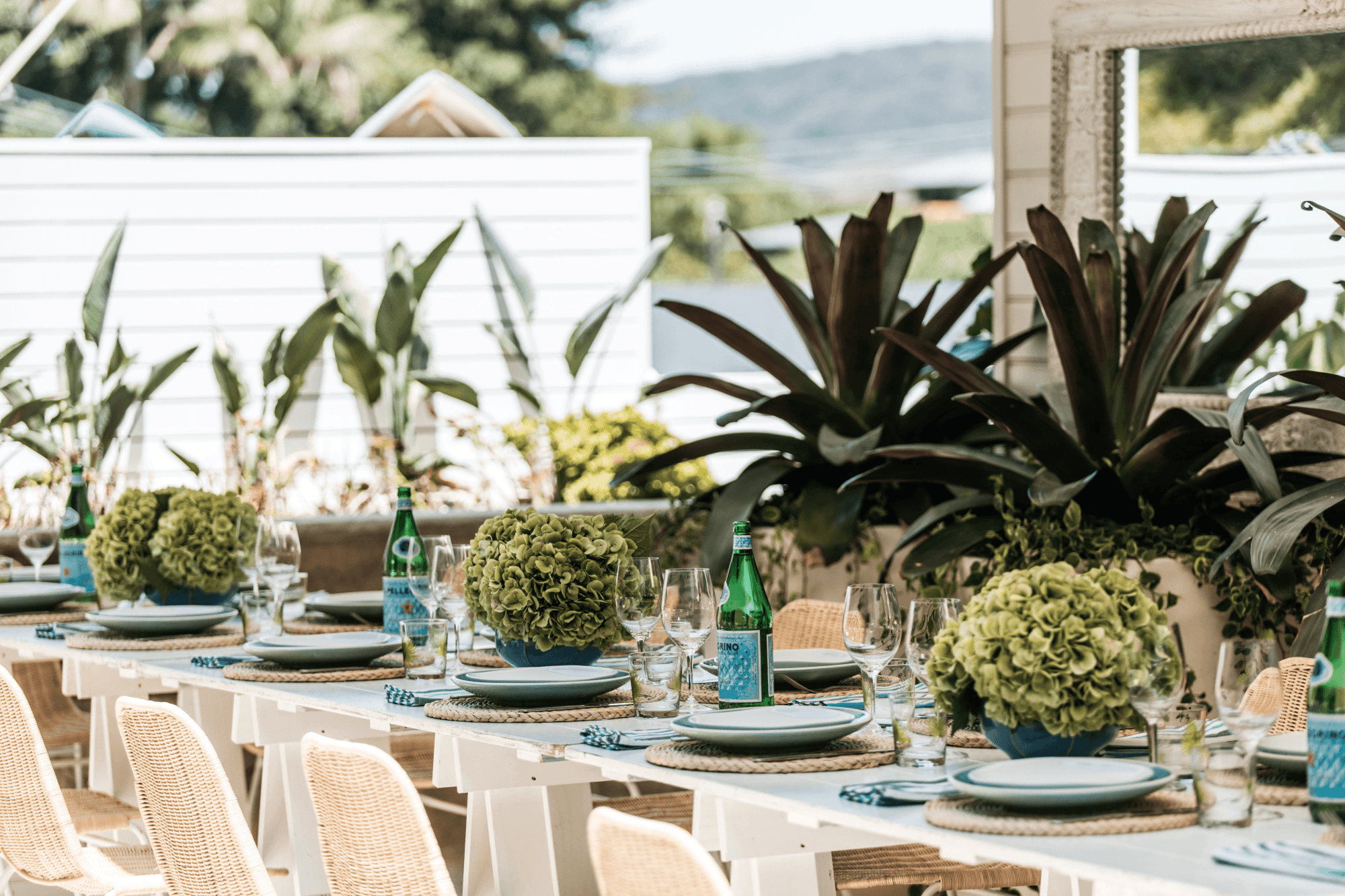 BOOK LUNCH OR DINNER